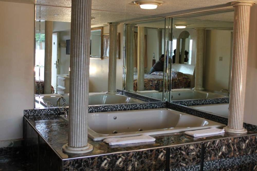 Presidential Inn And Suites Lyons Extérieur photo
